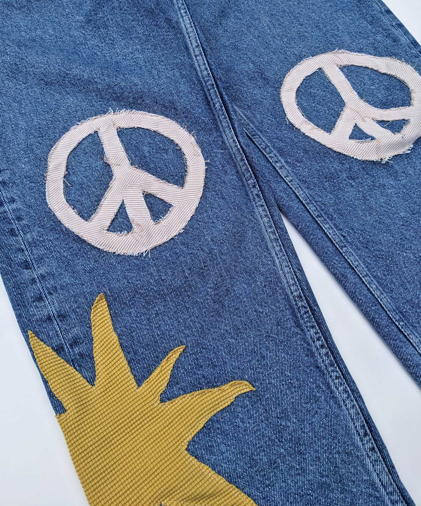 Peaceful Appliqué Jeans - Mykes Lab